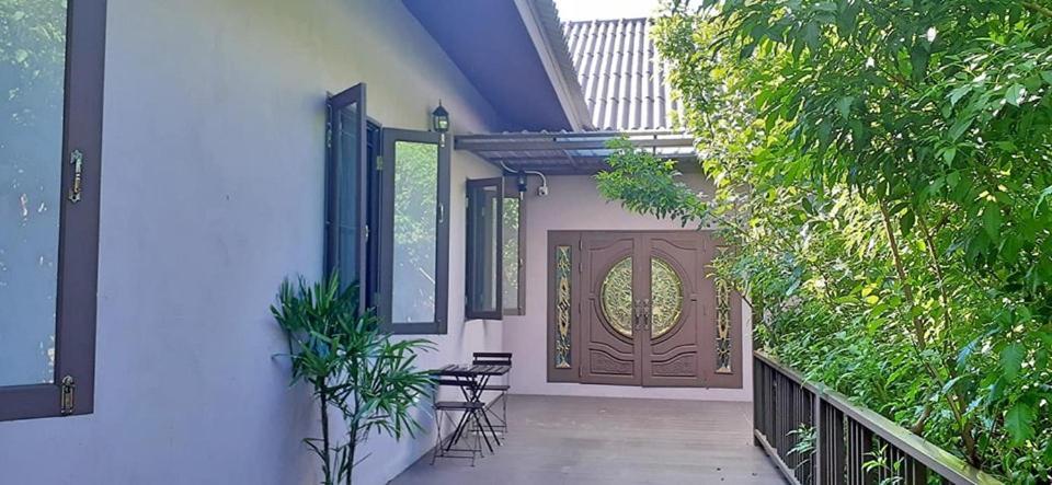 Thanburi Resort Chom Thong Exteriör bild